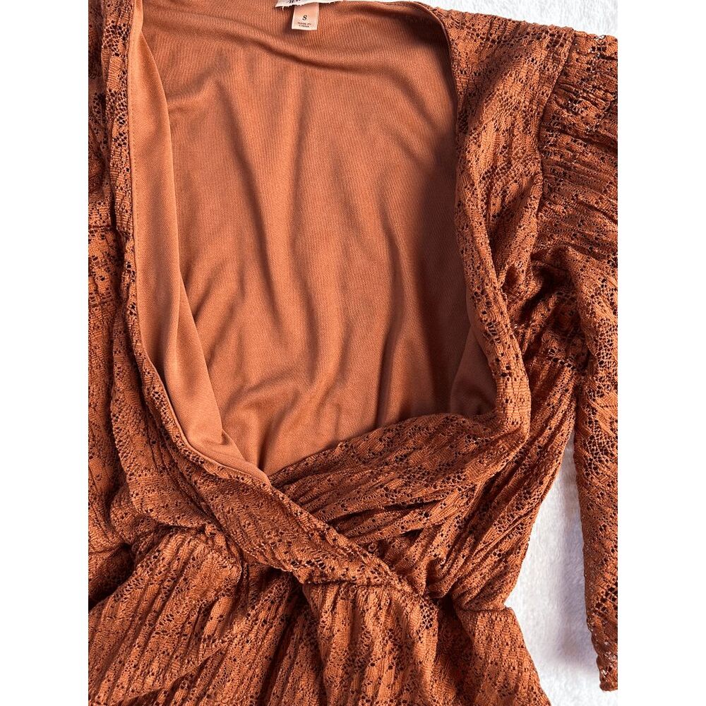Juniors Lacy Faux Wrap Brown Shirt Size Small, Romantic, Flowy, BOHO - Picture 3 of 5